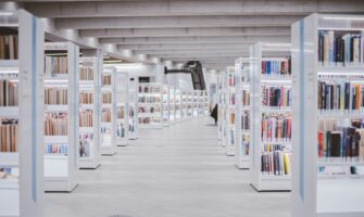 Bibliotēku informācijas pakalpojumi digitālās vides un mākslīgā intelekta kontekstā